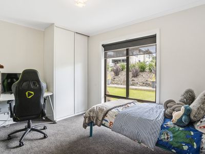18 Drysdale Avenue, Kingston