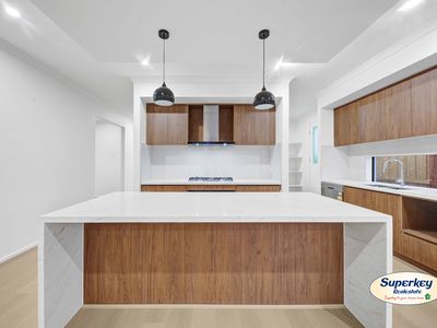 24 Velvet Way, Tarneit