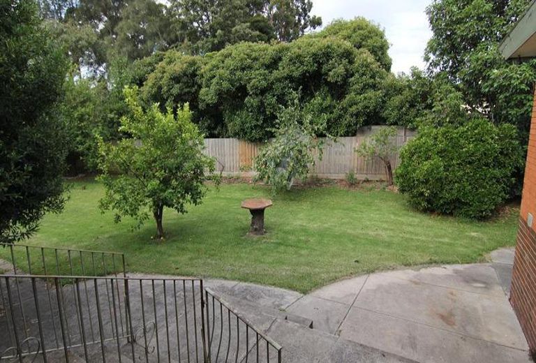 6 Marcella Court, Oakleigh East