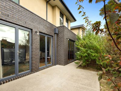 23 Heyington Avenue, Doncaster