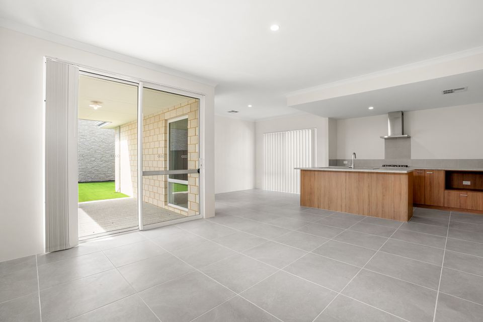 16 Minjary Loop, Baldivis