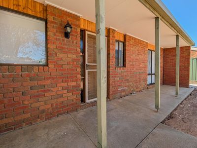 15 / 5 Parnee Street, Swan Hill