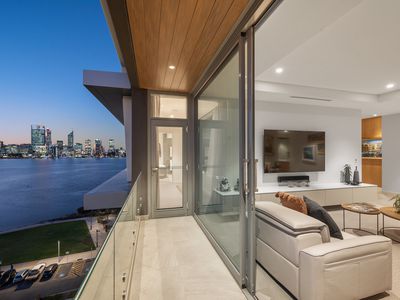 802 / 39 Mends Street, South Perth