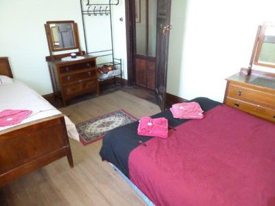 54 Federal St ( Royal Hotel Freehold), Rainbow