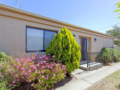2 / 192 PLUMMER STREET, Albury