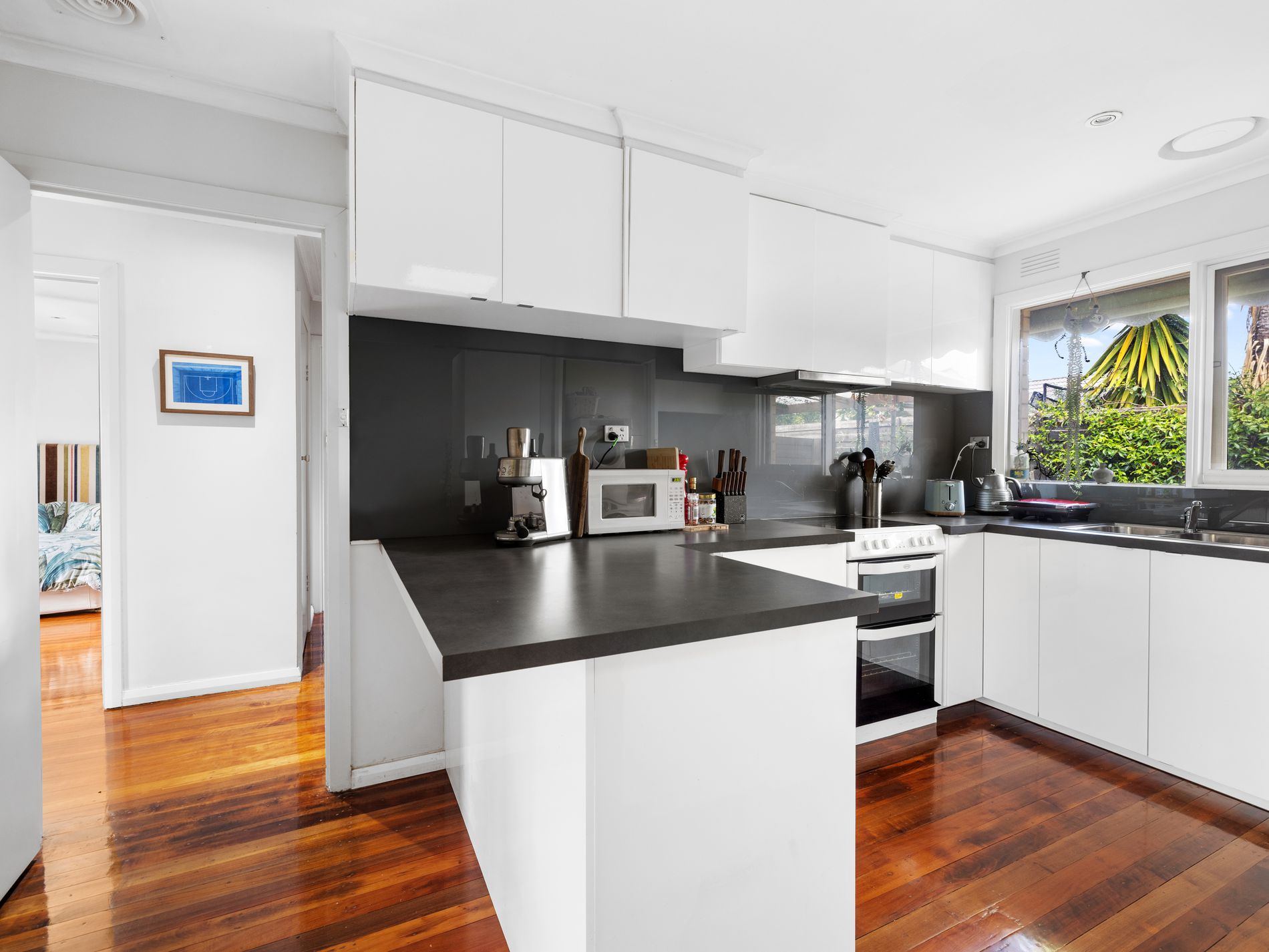 8 / 35 Elphinstone Street, West Footscray