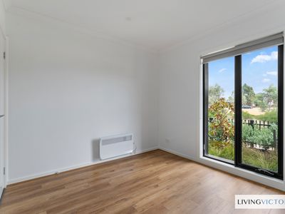 11 Crosby Walk, Werribee