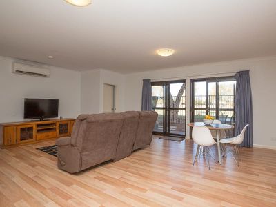 2 / 1 Lawson Street, South Hedland