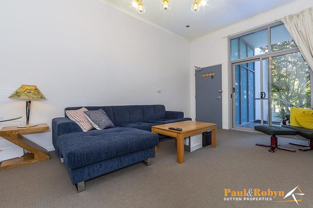 18 / 60 Lowanna Street, Braddon
