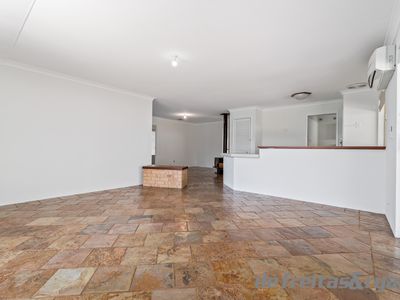 51 Sunningdale Circle, Cooloongup