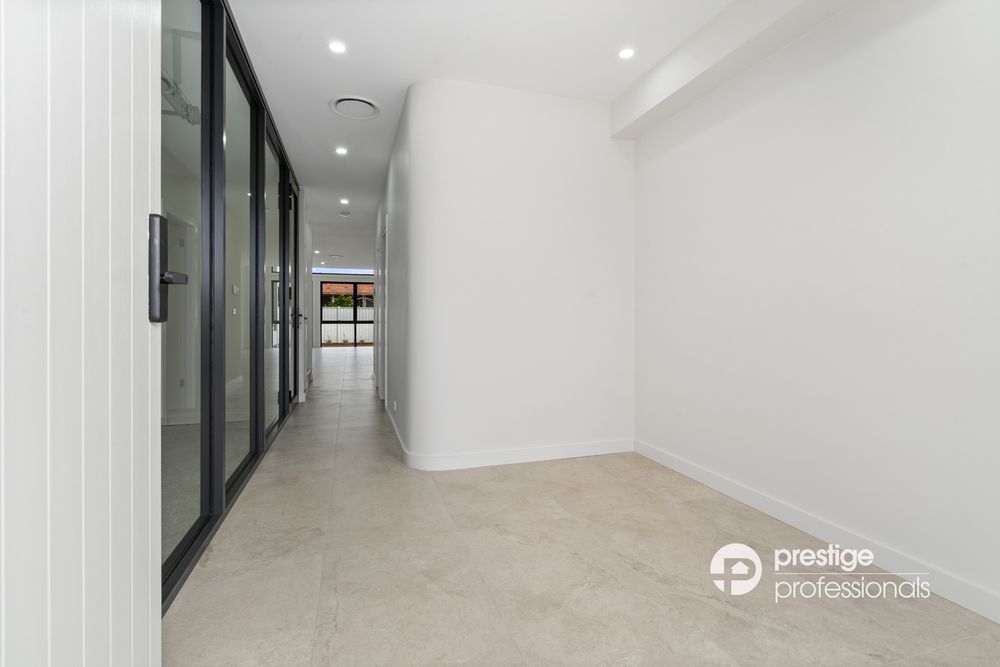 6B Lucas Avenue, Moorebank