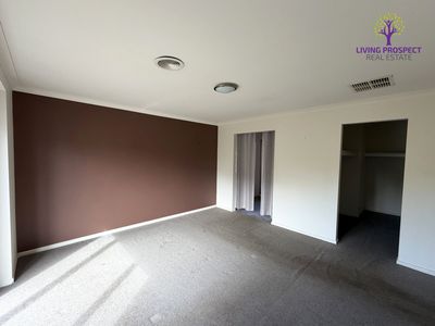 11 Aruba Avenue, Point Cook