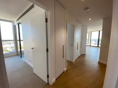 2708 / 82 Hay Street, Haymarket