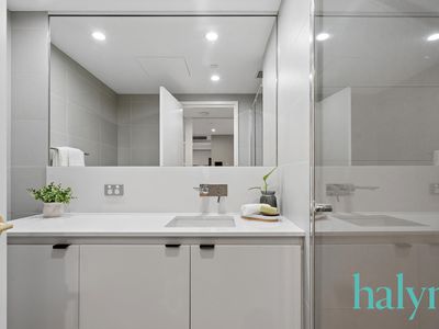 602 / 21 Bow River Crescent, Burswood