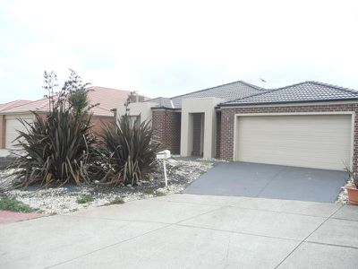 3 Radiata Close, Wyndham Vale