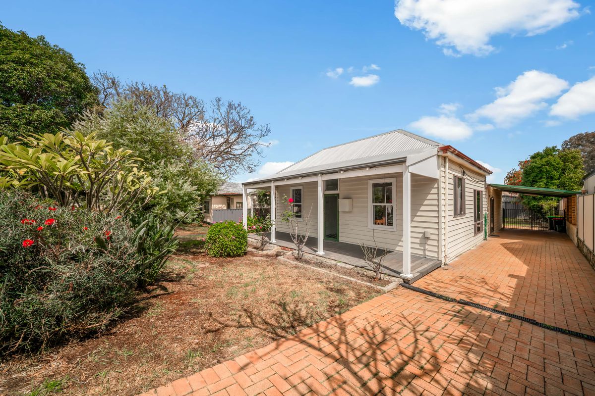 18 Armadale Road, Rivervale
