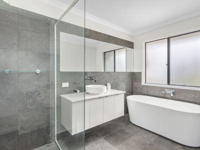 74 Angus Drive, Failford