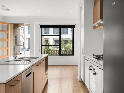 26 Graduation Parade, Taperoo