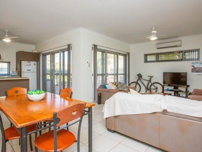 1 Huxtable Crescent, South Hedland