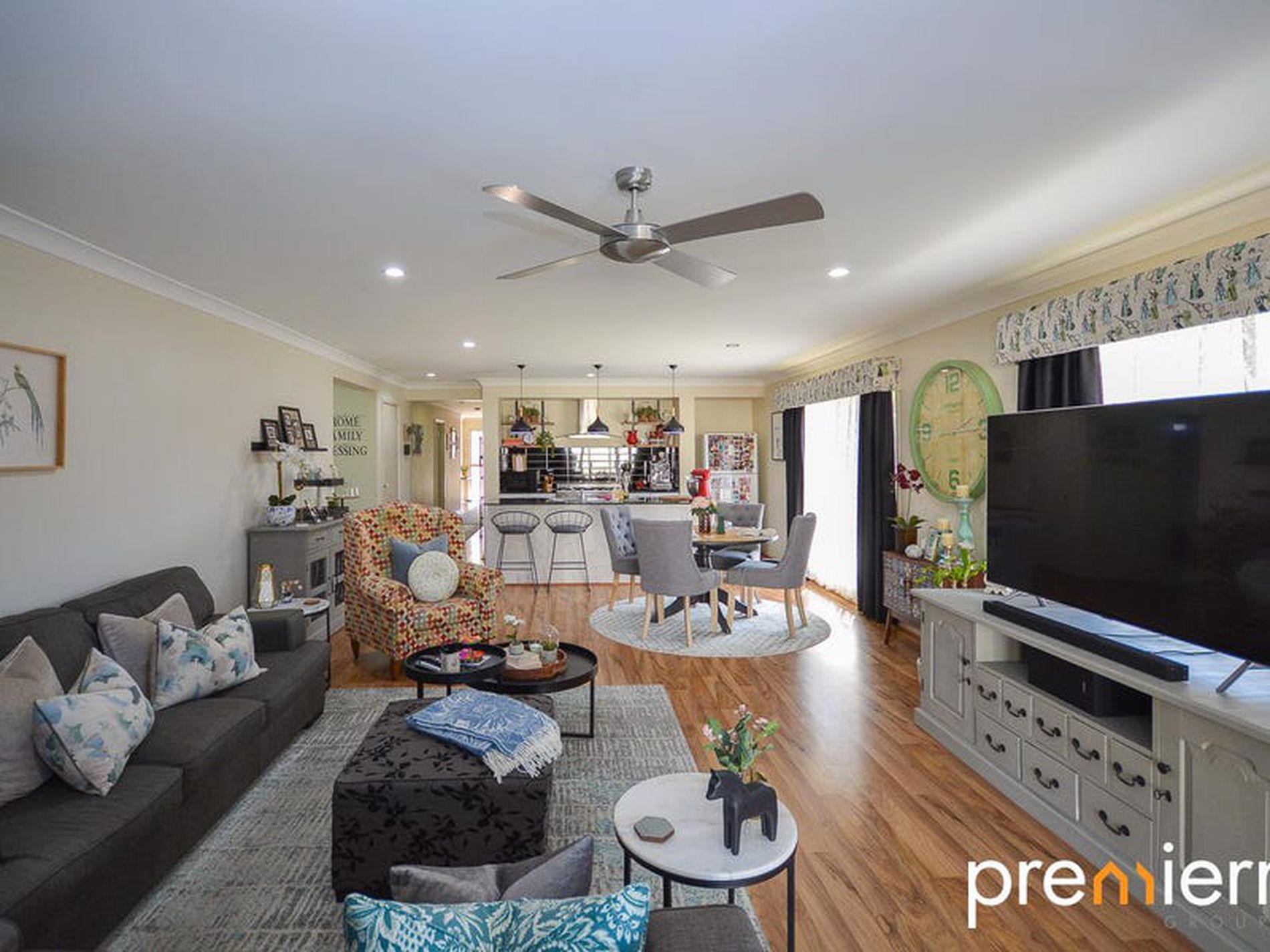 225 Jones Road, Bellbird Park