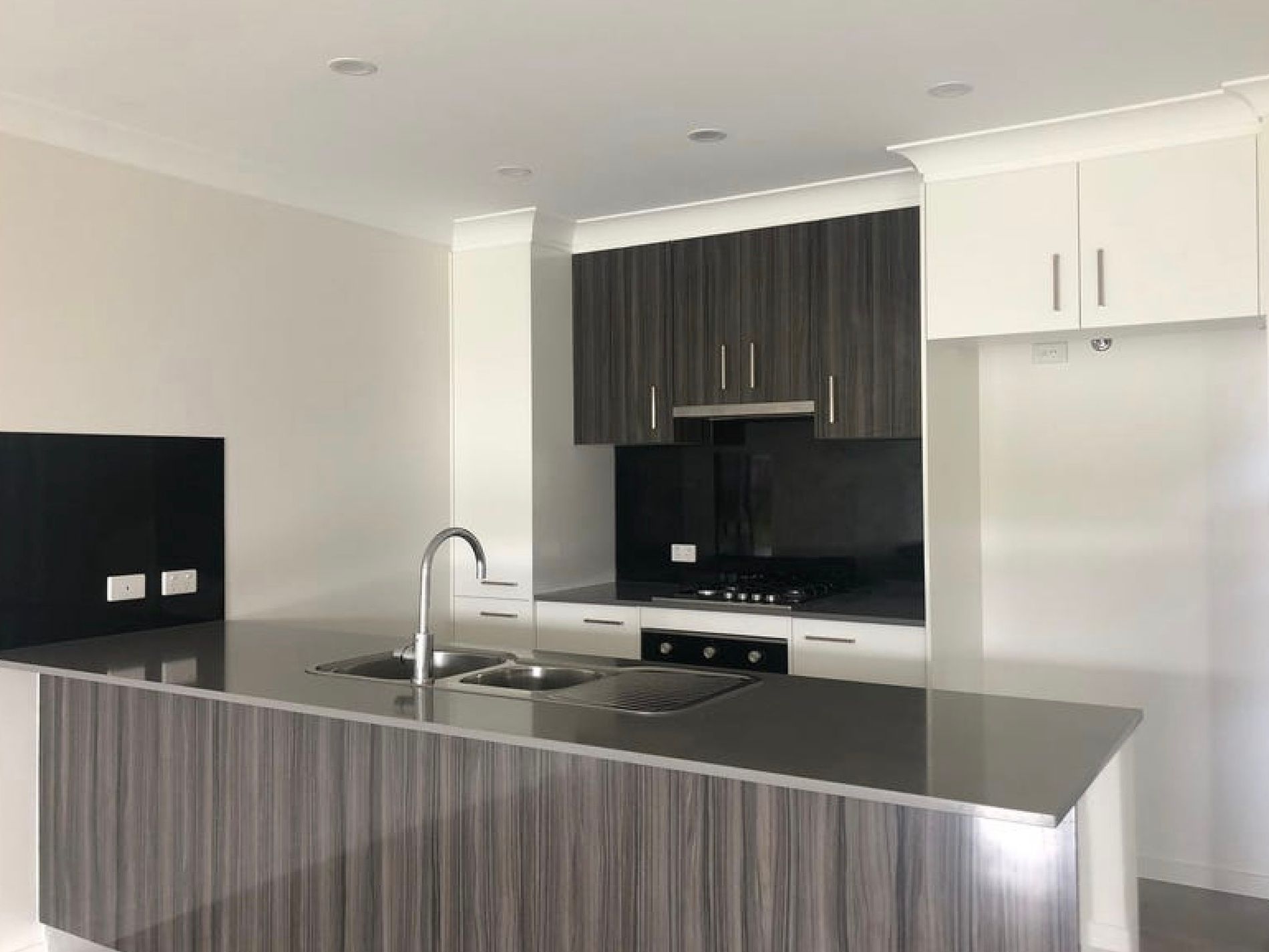 1 / 11 Berry Street, Caboolture South