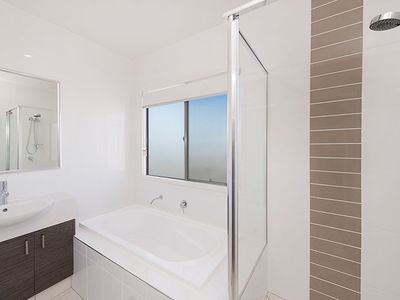 136 Cooper Crescent, Rochedale