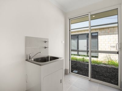 16 Minjary Loop, Baldivis