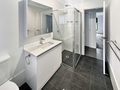 2 Bayou Avenue, Dubbo