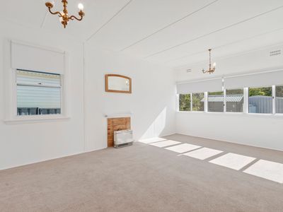 10 Wade Street, Crookwell