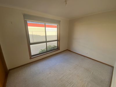 1 / 112 Tower Road, Werribee