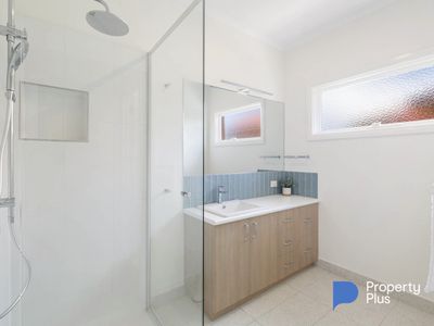 1 / 33 MacKay Street, Rochester