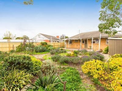 8 Thompson Court, Werribee