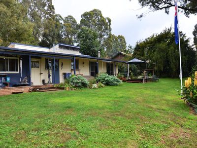 18 Stewarts Road, Tawonga South