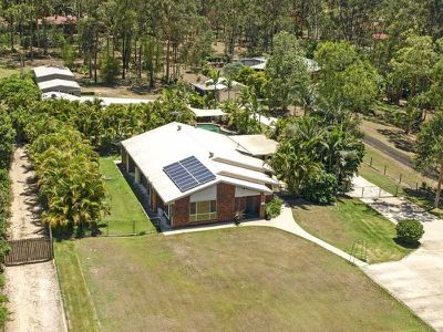 84 Bayley Road, Pine Mountain