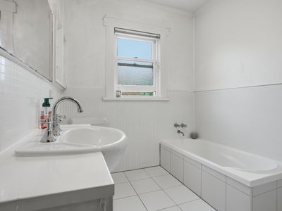 20 Meredith Crescent, South Launceston