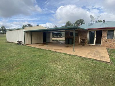 996 River Road, Kingaroy