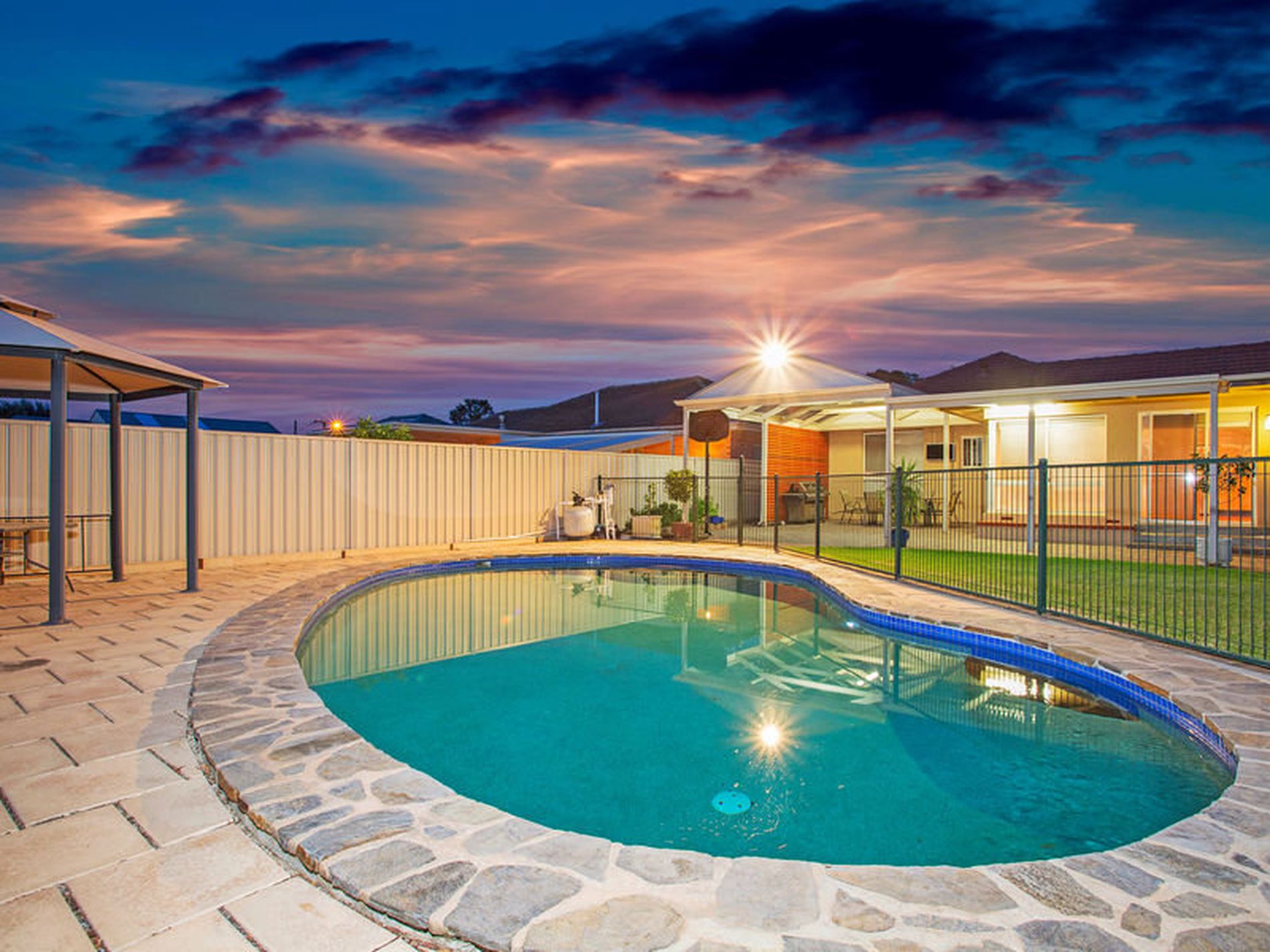 12 Florence Street, Netley