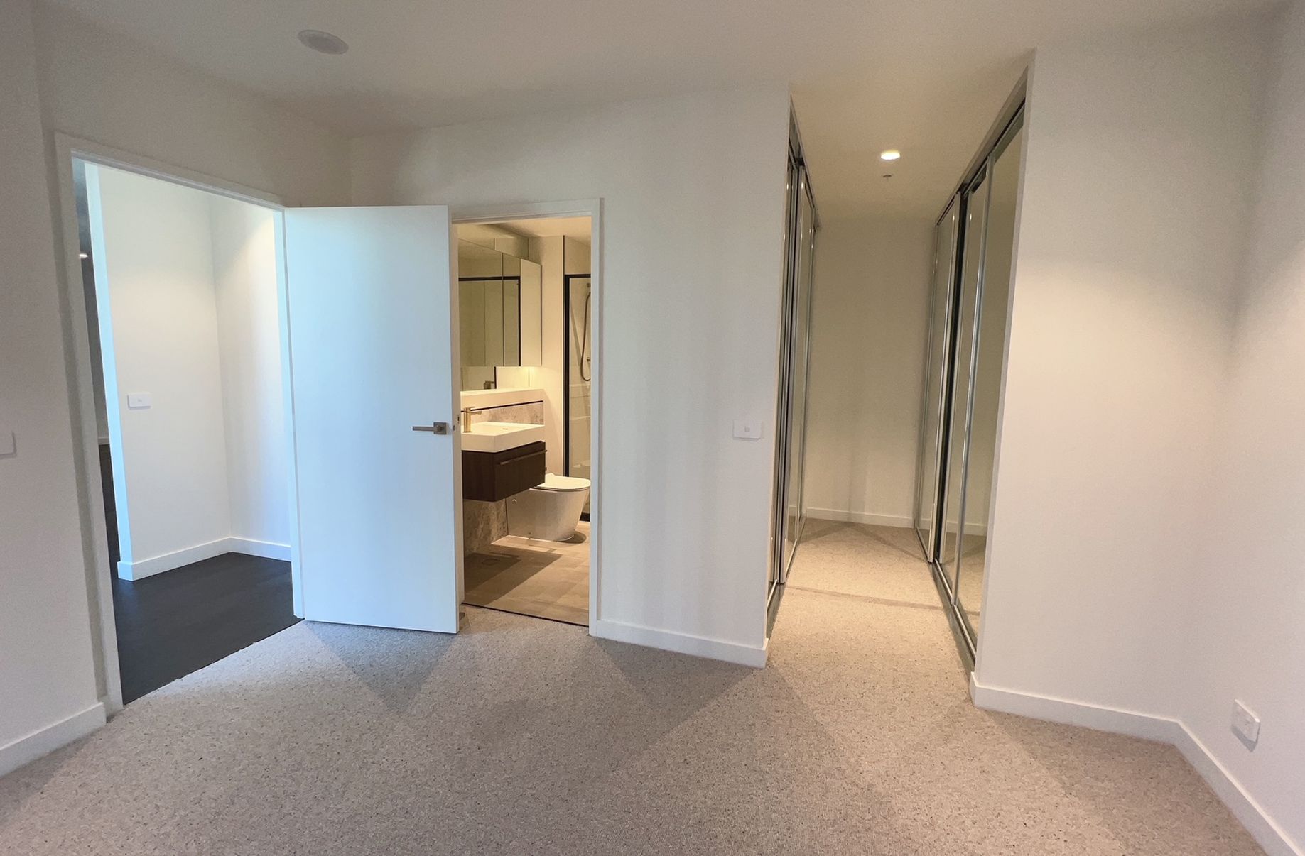 2207A / 58 Dorcas Street, Southbank