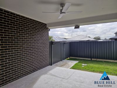 1 / 27 Crestwood Road, Thornton