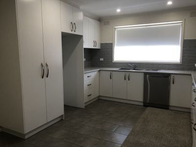 1 / 6 Glenleith Court, Geelong