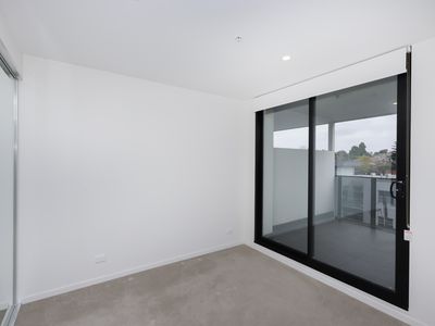 303 / 222 Buckley Street, Essendon