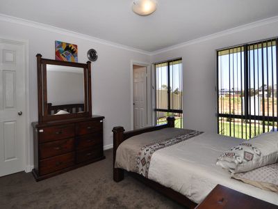 11 Yilkarri Parade, Kalgoorlie