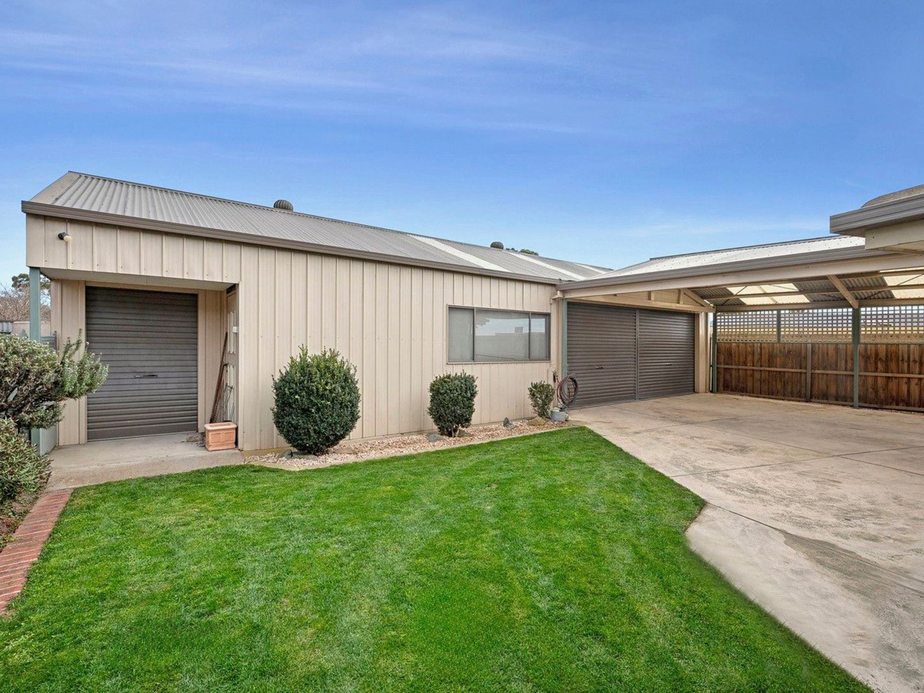 13 Mornane Road, Marshall