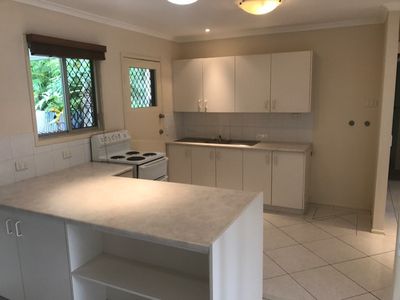 77 Woodlands Drive, Rochedale South