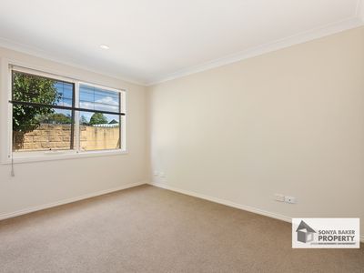 2 / 1 Moore Court, Wynyard