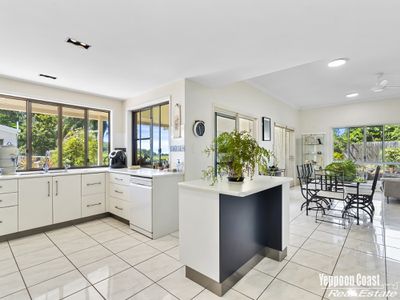 94 Howes Road, Farnborough