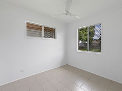 25 Chauvel Street, South Mackay