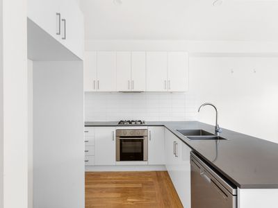 3 / 223 Woods Street, Newport