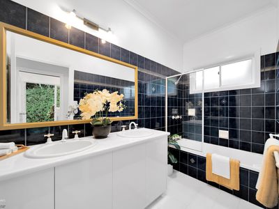 24 Jumna Close, Bentley Park