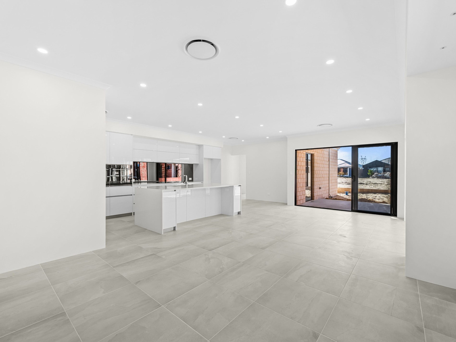 21 Currawong Loop, Treeby